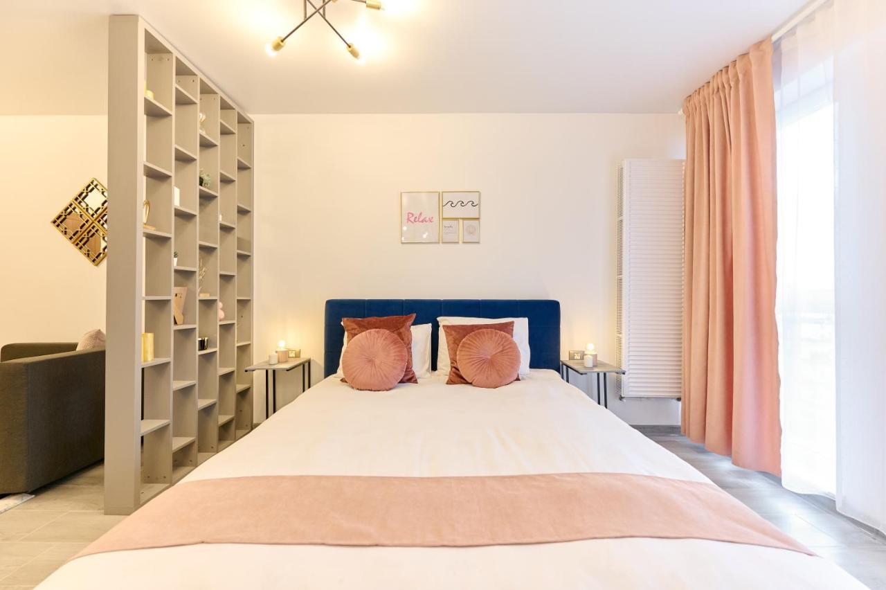 Infinity Luxury Studio - Nord10 By Alezzi Apartman Năvodari Kültér fotó